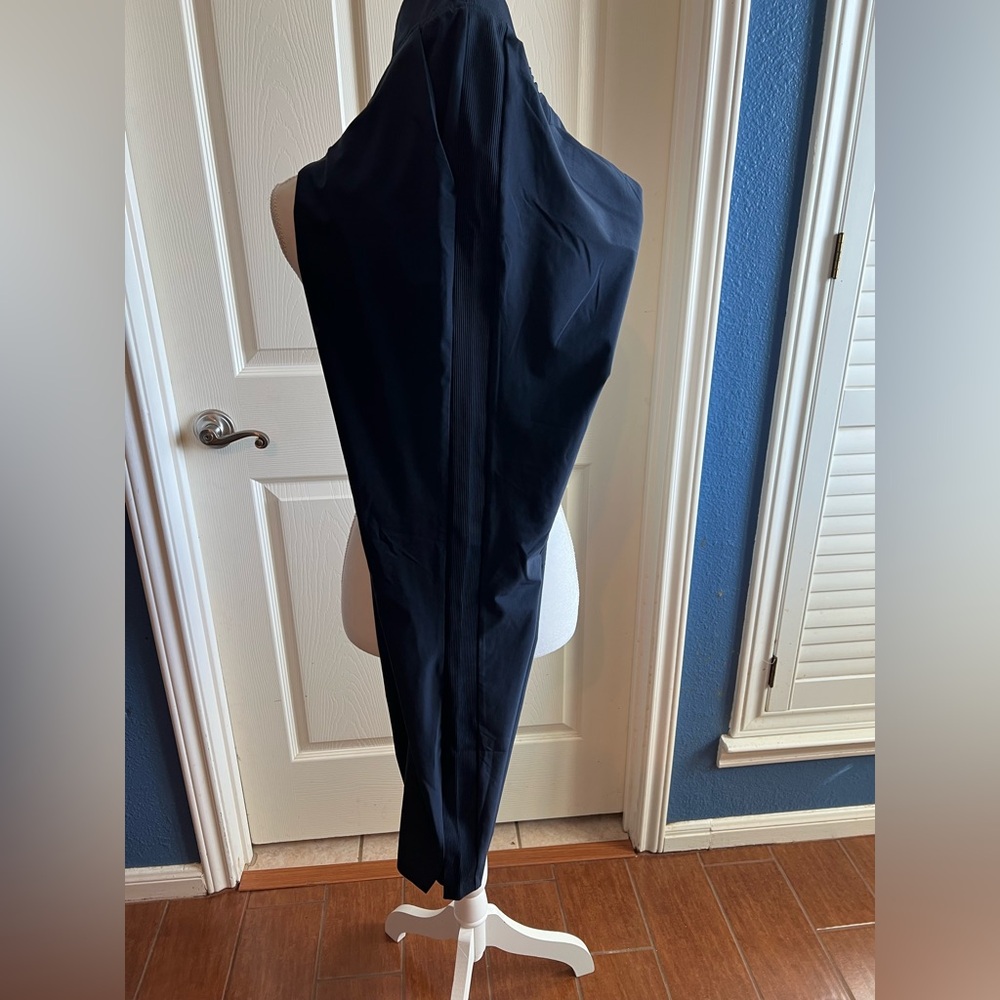 Athleta Pull On Lightweight Pants - Euc - image 5